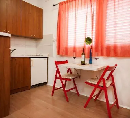 Centar 1 Private Room With Ensuite And Kitchenette Split Exterior photo