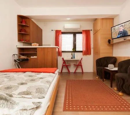 Centar 1 Private Room With Ensuite And Kitchenette Split Exterior photo