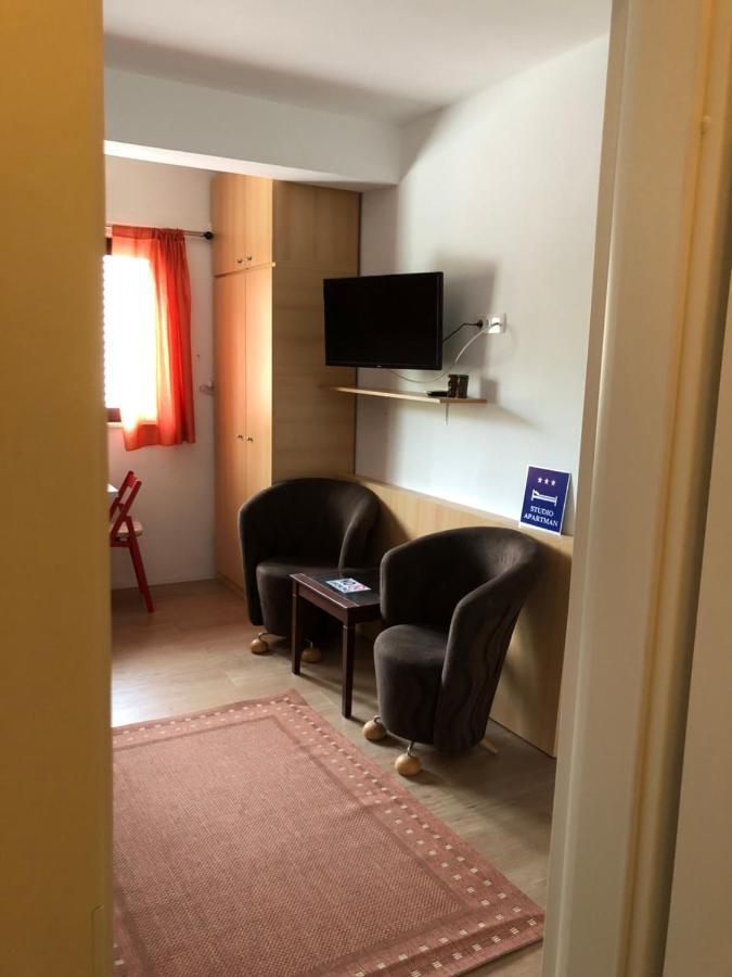 Centar 1 Private With Ensuite And Kitchenette Apartament *